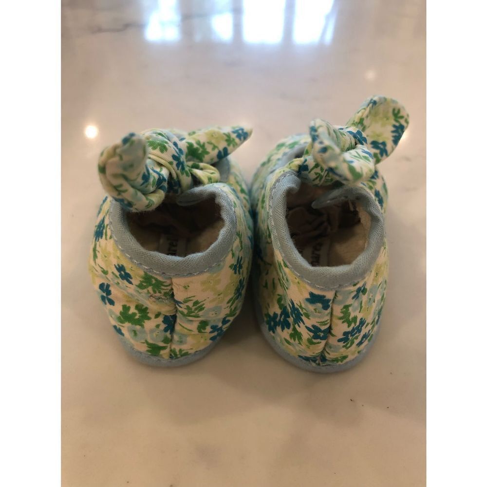 Cacharel Floral Cloth Baby Shoes w/ Bow, 17 - Picture 4 of 7